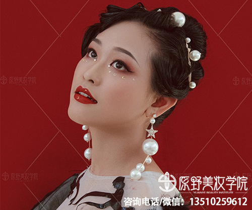 知名的半永久化妝美甲學(xué)校哪家教的好-學(xué)費(fèi)多少錢