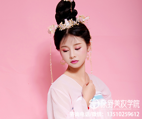 惠州專業日常妝培訓學校在哪（惠州學化妝哪個學校最好）