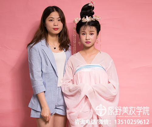 如何畫娃娃妝容，化娃娃有哪些步驟
